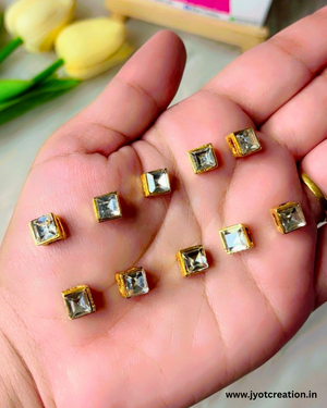 8*8 Square Antique Golden Base Kundan