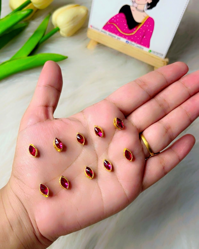 Eye Shape Golden Base Kundan, 6*4mm in 3 Colours