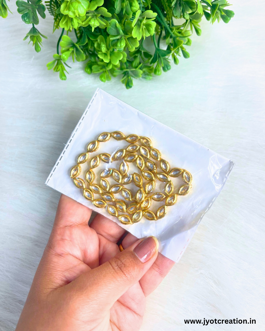 Small Eye Shape 50Pc Meenakari Kundan Line