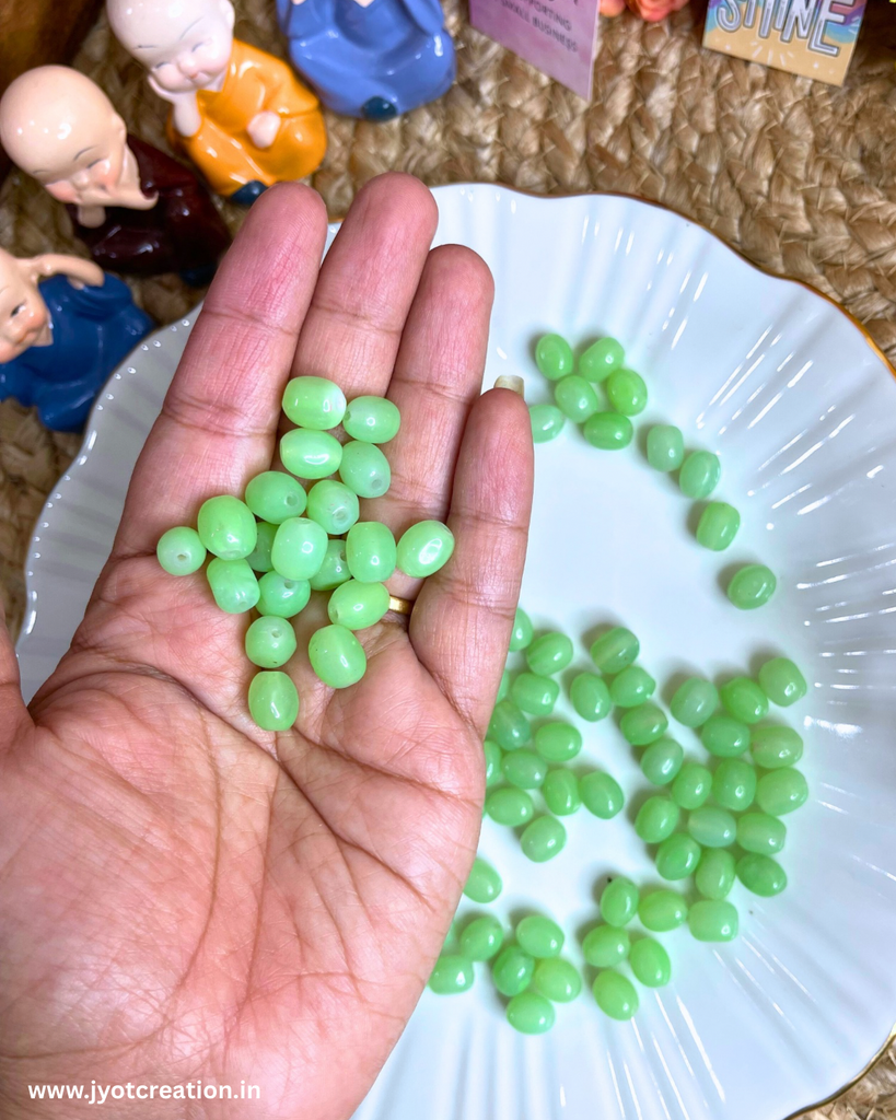 Light Parrot Green Oval Glass Bead