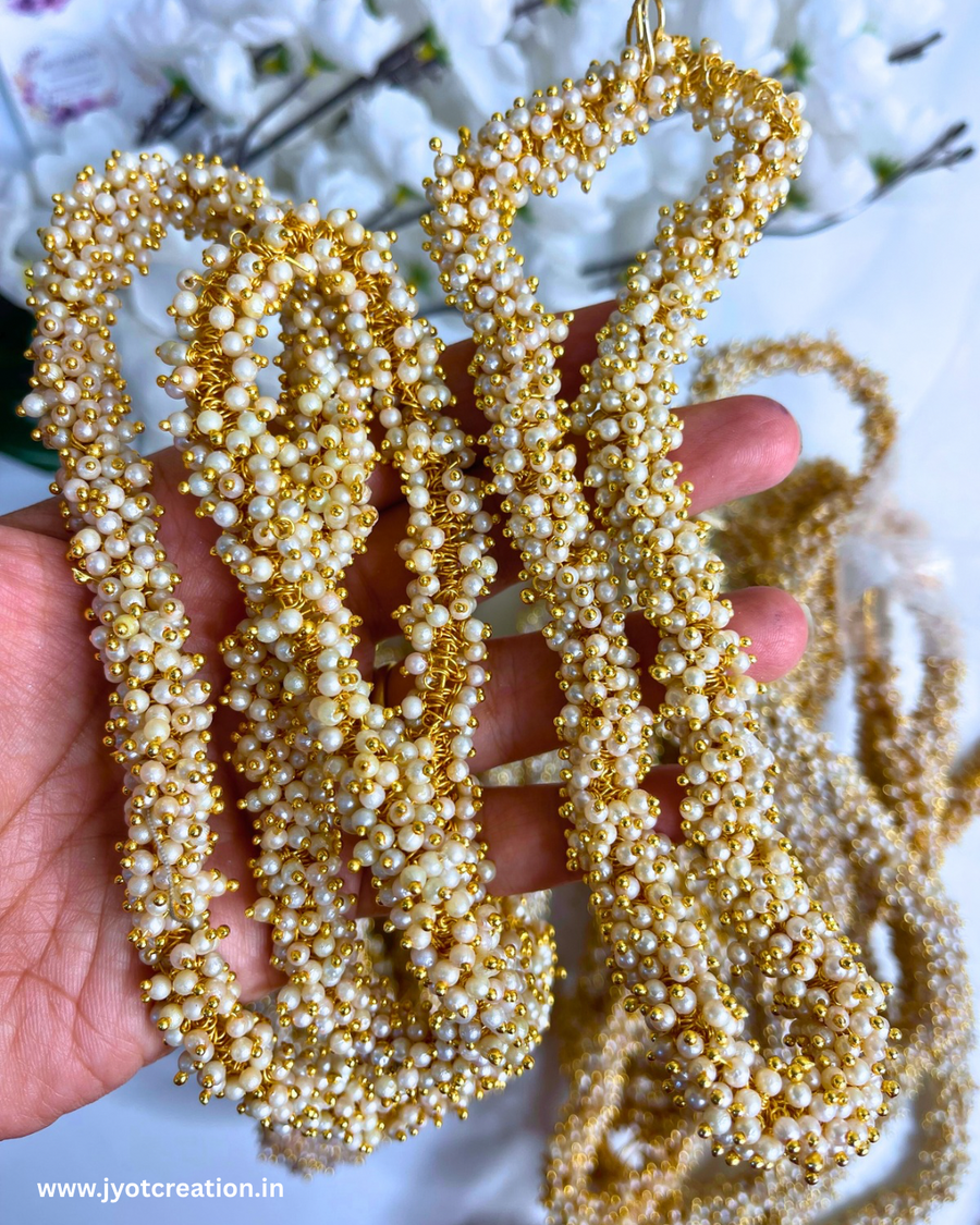 Off-White/Golden Loreal