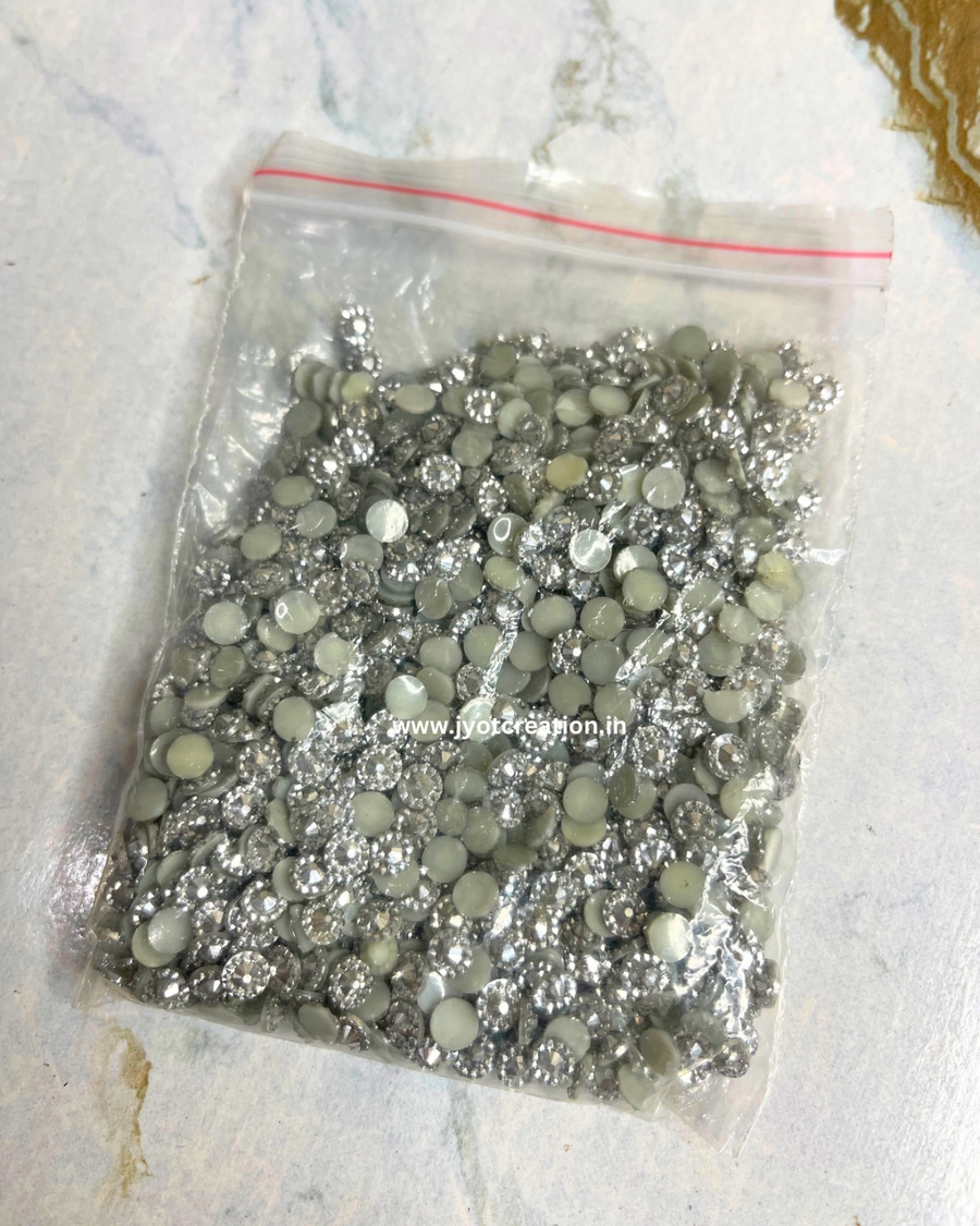 Silver Round Chaandla Frame Kundan