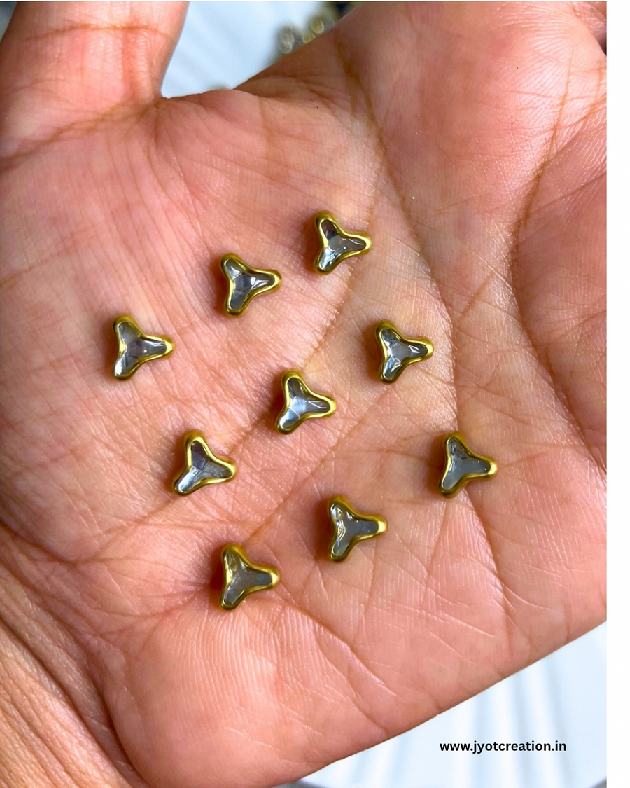Traingle Frame Pasting Kundan