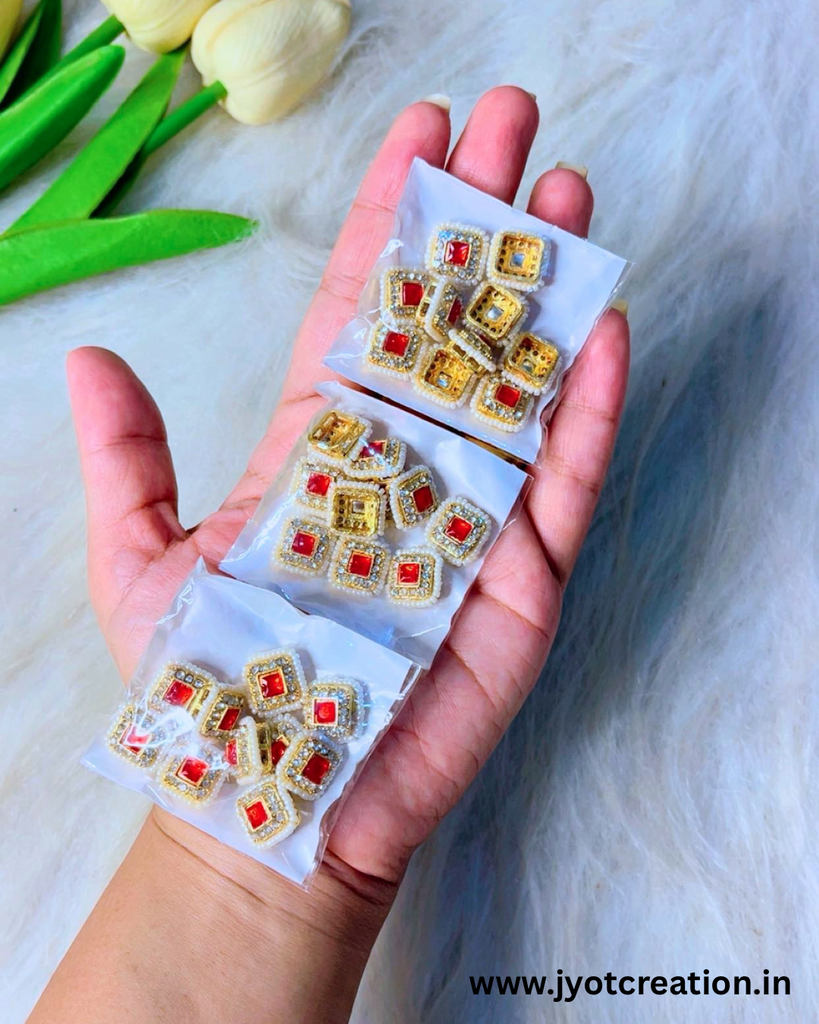 Red Square Diamond Kundan